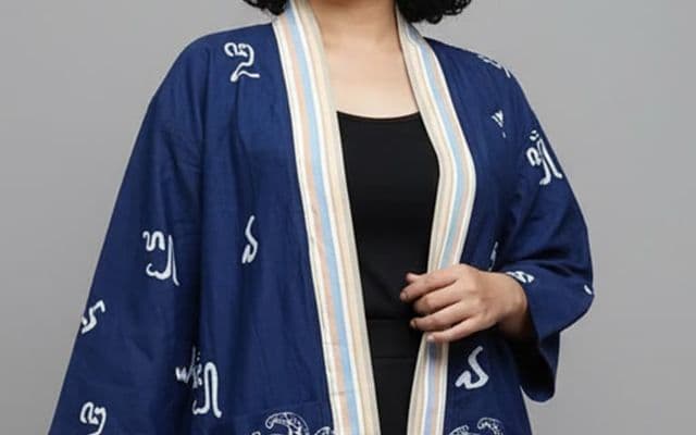 Liris Loka Woman Outer